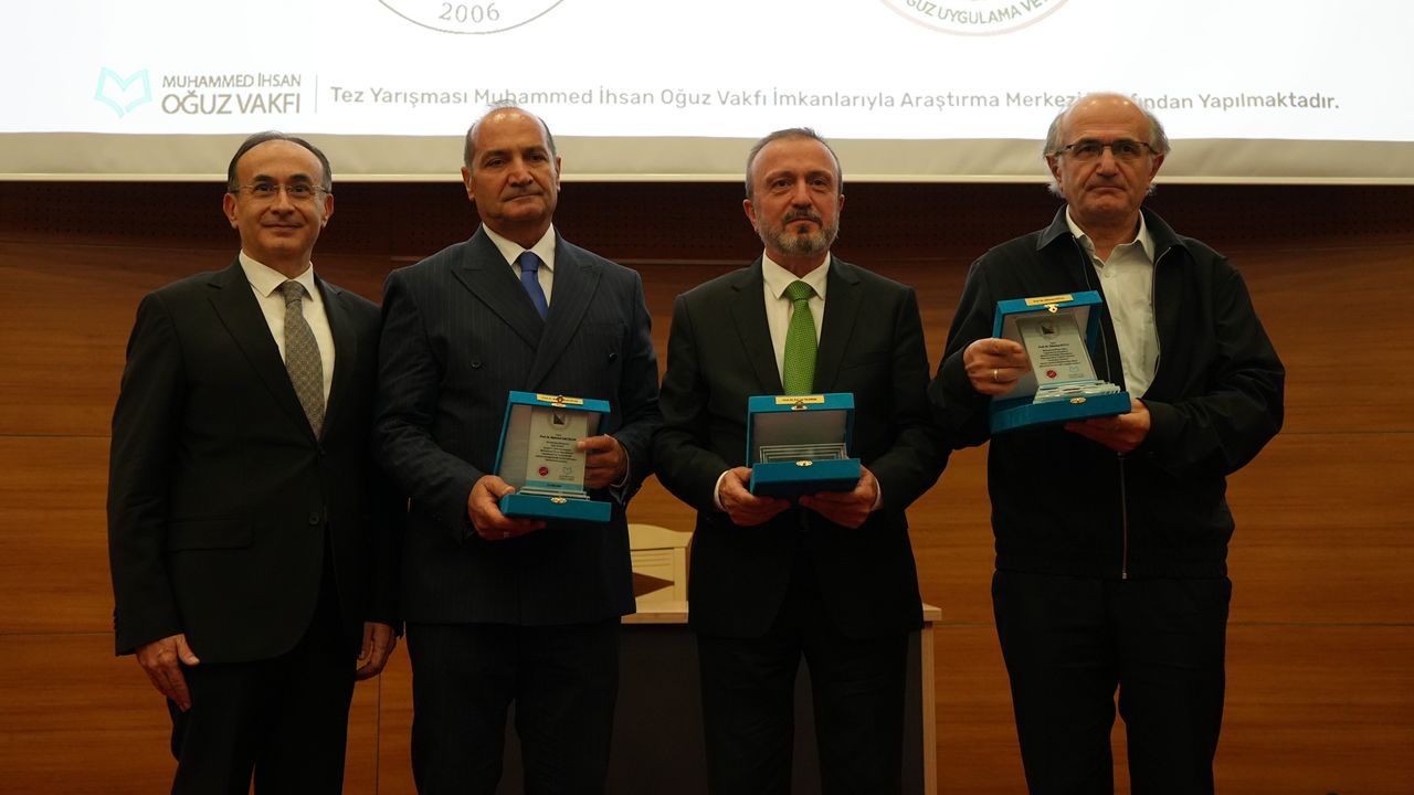 151 TEZ YAZISININ YARIŞTIĞI YARIŞMADA ÖDÜLLER SAHİPLERİNİ BULDU