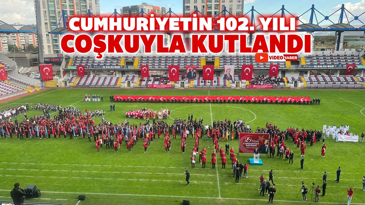 KARABÜK'TE CUMHURİYETİN 102. YILI COŞKUYLA KUTLANDI