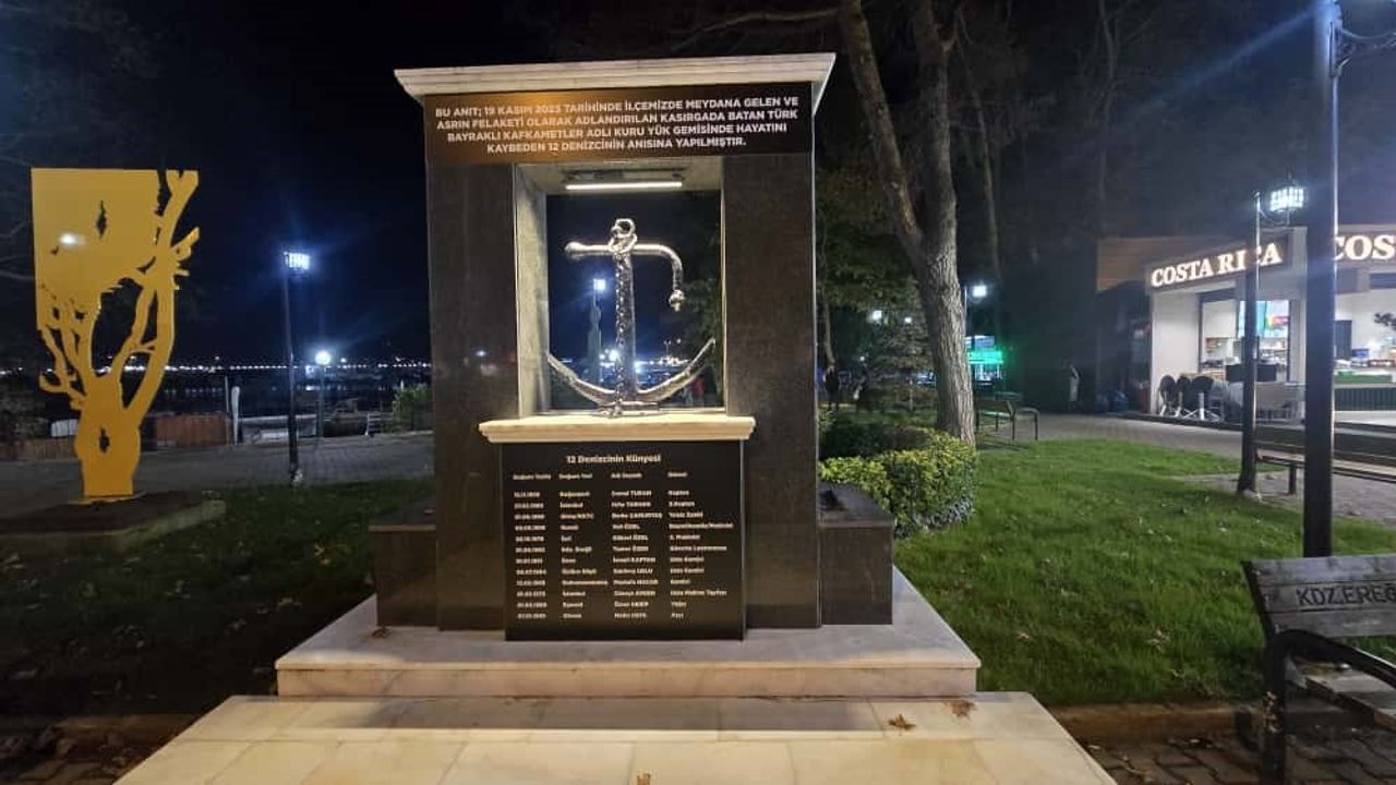 HAYATINI KAYBEDEN 12 DENİZCİ ANISINA ANIT YAPILDI