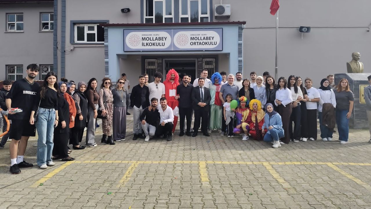 ALAPLI'DA VELİLER GELENEKSEL OYUNLARI OYNADI