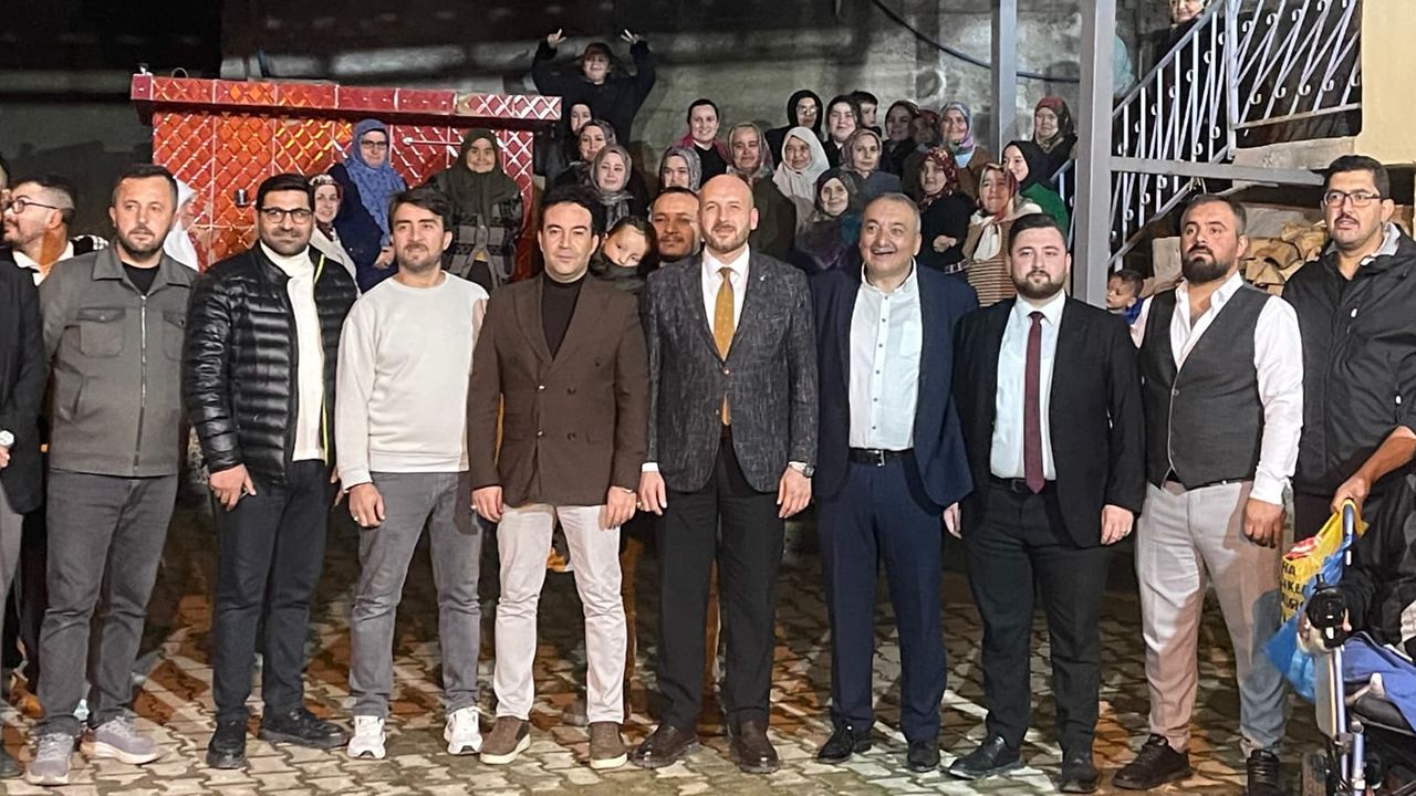 YRP MERKEZ İLÇE YÖNETİMİNDEN YENİCE ÇAMLI KÖYÜNE ZİYARET