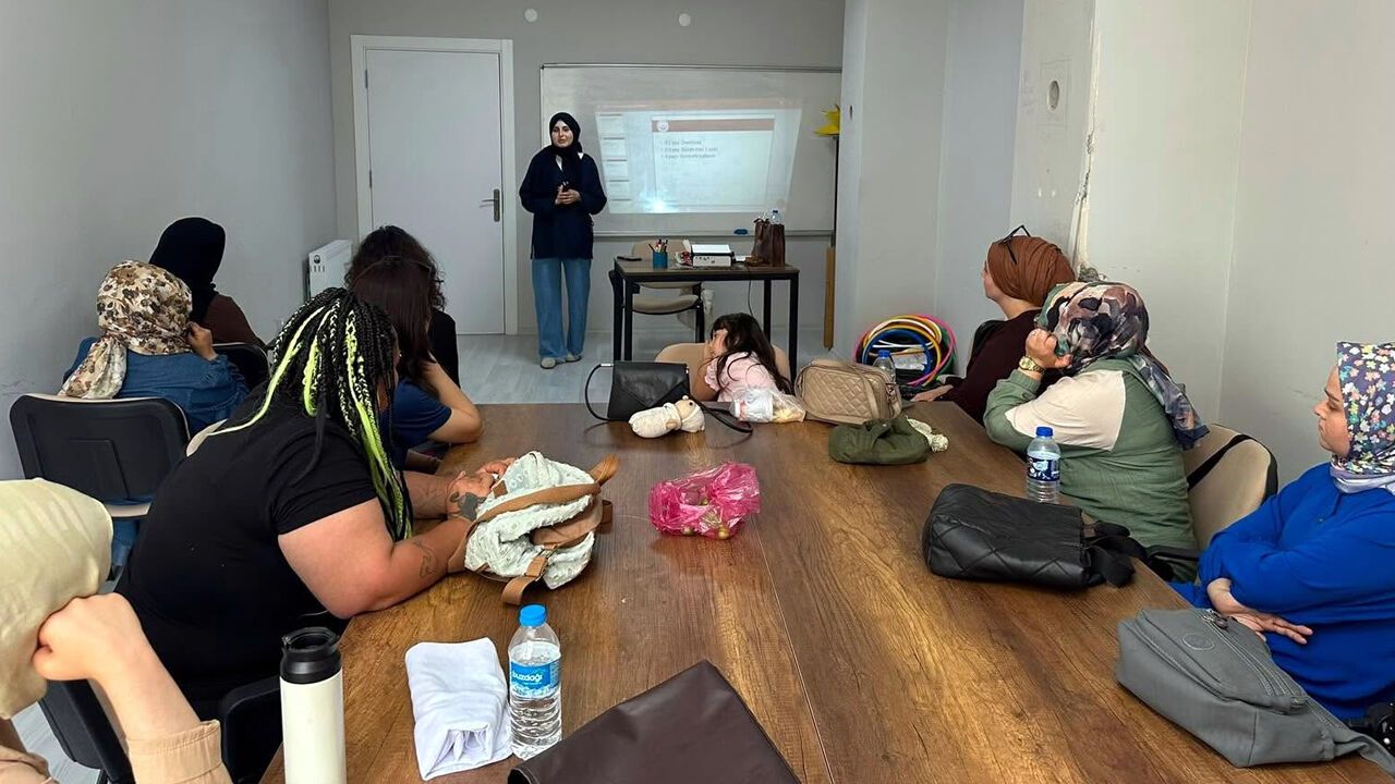 SAFRANBOLU ADEM’DE ÇOCUKLAR İÇİN GÜVENLİ İNTERNET EĞİTİMİ
