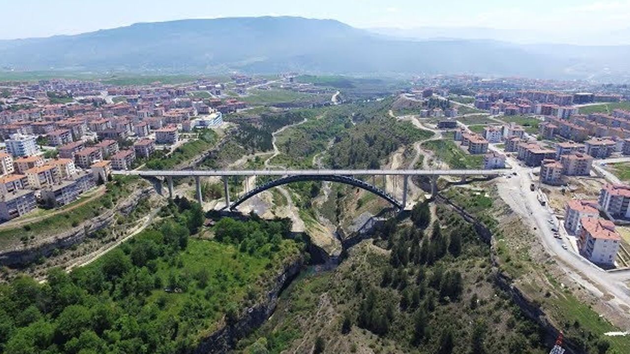 5000 EVLER KANYON KÖPRÜSÜ TRAFİĞE KAPATILIYOR
