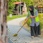 KARABÜK’ÜN SOKAKLARI TİTİZLİKLE TEMİZLENİYOR