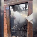 KASTAMONU’DA İKİ KATLI AHŞAP EV KÜLE DÖNDÜ