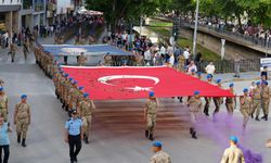 "ATATÜRK VE İSTİKLAL YOLU YÜRÜYÜŞÜ" COŞKUYLA TAMAMLANDI