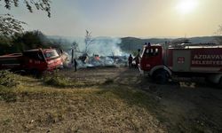 GARAJ YANGININDA OTOMOBİL, TRAKTÖR VE SAMANLIK KÜLE DÖNDÜ