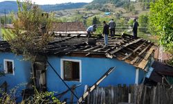 KASTAMONU'NUN DADAY İLÇESİNDE EV YANGINI