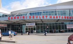 MOTOSİKLET İLE OTOMOBİL ÇARPIŞTI 2 KİŞİ YARALANDI