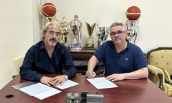 DEMİRKARTAL BASKETBOL TAKIMI SELİM SAVAŞ AKARSU İLE ANLAŞTI