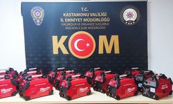 KASTAMONU'DA ÇEŞİTLİ MİKTARDA KAÇAK MALZEME ELE GEÇİRİLDİ