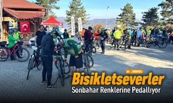 BİSİKLETSEVERLER SONBAHAR RENKLERİNE PEDALLIYOR