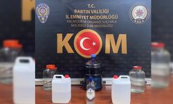 BARTIN'DA 39 LİTRE SAHTE ALKOL ELE GEÇİRİLDİ