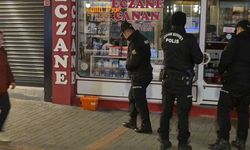 ECZANE ÖNÜNDEKİ İLAÇ KUTUSU PANİĞE NEDEN OLDU