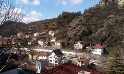BOLU GÖYNÜK'TE 7 EV İÇİN TAHLİYE KARARI