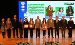 BAĞIMLILIKLA MÜCADELEDE AİLENİN ROLÜ PANELİ DÜZENLENDİ