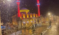 KASTAMONU'NUN YÜKSEK KESİMLERİNDE LAPA LAPA KAR YAĞDI