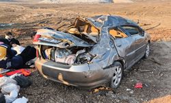 SU KANALINA UÇAN OTOMOBİLDEKİ 4 KİŞİ YARALANDI