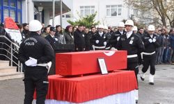 POLİS MEMURU KALP KRİZİ GEÇİRİP HAYATINI KAYBETTİ