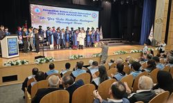 34 YAŞ ÜSTÜ KADINLAR ÜNİVERSİTEDEN MEZUN OLDU