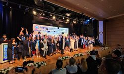 BEUN'DE ÖĞRENCİLERİN MEZUNİYET COŞKUSU