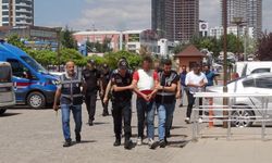 BIÇAKLI KAVGA SANIKLARININ YARGILANMASINA DEVAM EDİLİYOR