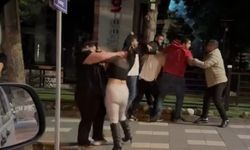 BOLU SOKAKLARINDA SAÇ SAÇA BAŞ BAŞA KAVGA