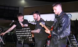 CEM KARACA ÇANKIRI'DA ŞARKILARIYLA ANILDI