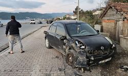 CİDE'DE PARK HALİNDEKİ ARACA ÇARPAN SÜRÜCÜ YARALANDI