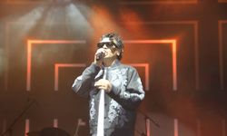 ERSAY ÜNER ÇAKÜ'DE SAHNE ALDI