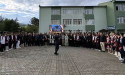 ESKİPAZAR MYO'DA MEZUNİYET TÖRENİ COŞKUSU YAŞANDI