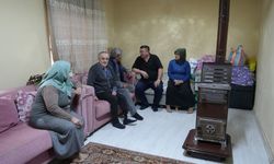 EVLERİ YANGINDA YANDI 2 YILDIR KÖY OKULUNDA YAŞIYORLAR