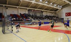 OKUL SPORLARI FUTSAL TURNUVASI NEFES KESTİ