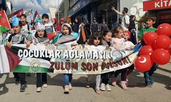 MİNİK YÜREKLERDEN GAZZE'DEKİ ZULME DESTEK