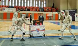 KASTAMONU ÜNİVERSİTESİNDE ESKRİM TURNUVASI DÜZENLENDİ