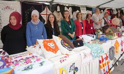 KASTAMONU'DA HALK EĞİTİM MERKEZİ KURSİYERLERİNİN ÜRÜNLERİ SERGİLENDİ
