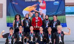KASTAMONU ÜNİVERSİTESİ KADIN RAGBİ TAKIMI ŞAMPİYON OLDU