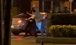 SOKAK ORTASINDA KAVGA: YUMRUKLAR HAVADA UÇUŞTU
