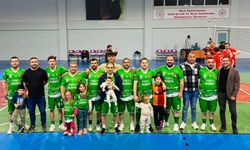 YENİCE BELEDİYESİ VOLEYBOL TAKIMI GALİBİYETİ SÜRDÜRÜYOR