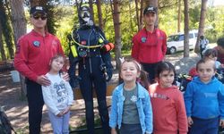 ZONGULDAK'TA JANDARMA EKİPLERİ ÖĞRENCİLERİ BİLGİLENDİRDİ