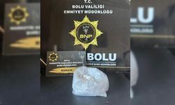 BOLU'DA 102 GRAM KOKAİN YAKALANDI 3 KİŞİ TUTUKLANDI