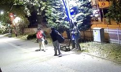 CİDE'DE EĞLENCE İÇİN AYDINLATMA DİREKLERİNE ZARAR VERDİLER