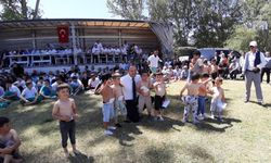 GELENEKSEL HACET BAYRAMINA VATANDAŞ AKIN ETTİ