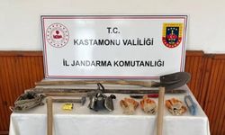 KAÇAK KAZIYA SUÇÜSTÜ: 3 GÖZALTI