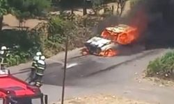 KARADENİZ EREĞLİ'DE ARAÇ YANGINI PANİK YARATTI