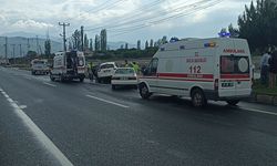 KASTAMONU'DA İKİ OTOMOBİL ÇARPIŞTI