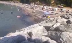 AMASRA'DA KÖMÜR ATIKLARI SAHİLE VURDU