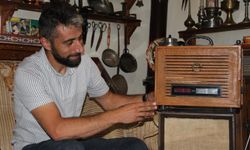 ÇANKIRI'DA ATIK MALZEMELER NOSTALJİK RADYOYA DÖNÜŞÜYOR