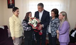 VALİ YAVUZ'DAN 15 TEMMUZ ŞEHİDİ BARIŞ EFE'NİN AİLESİNİ ZİYARET