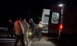 BARTIN'DA EKMEK ARACI TRAKTÖRE ÇARPTI 2 YARALI